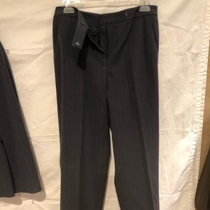 Kaspar Gray Pants size 8